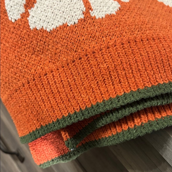 NWT WELCOME PUMPKIN SEASON ORANGE PUMPKIN CHENILLE JACQUARD 50X70 THROW BLANKET - Picture 9 of 11
